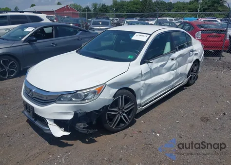 2017 Honda Accord Sport Se z USA, uszkodzony, nr VIN 1HGCR2F15HA198810